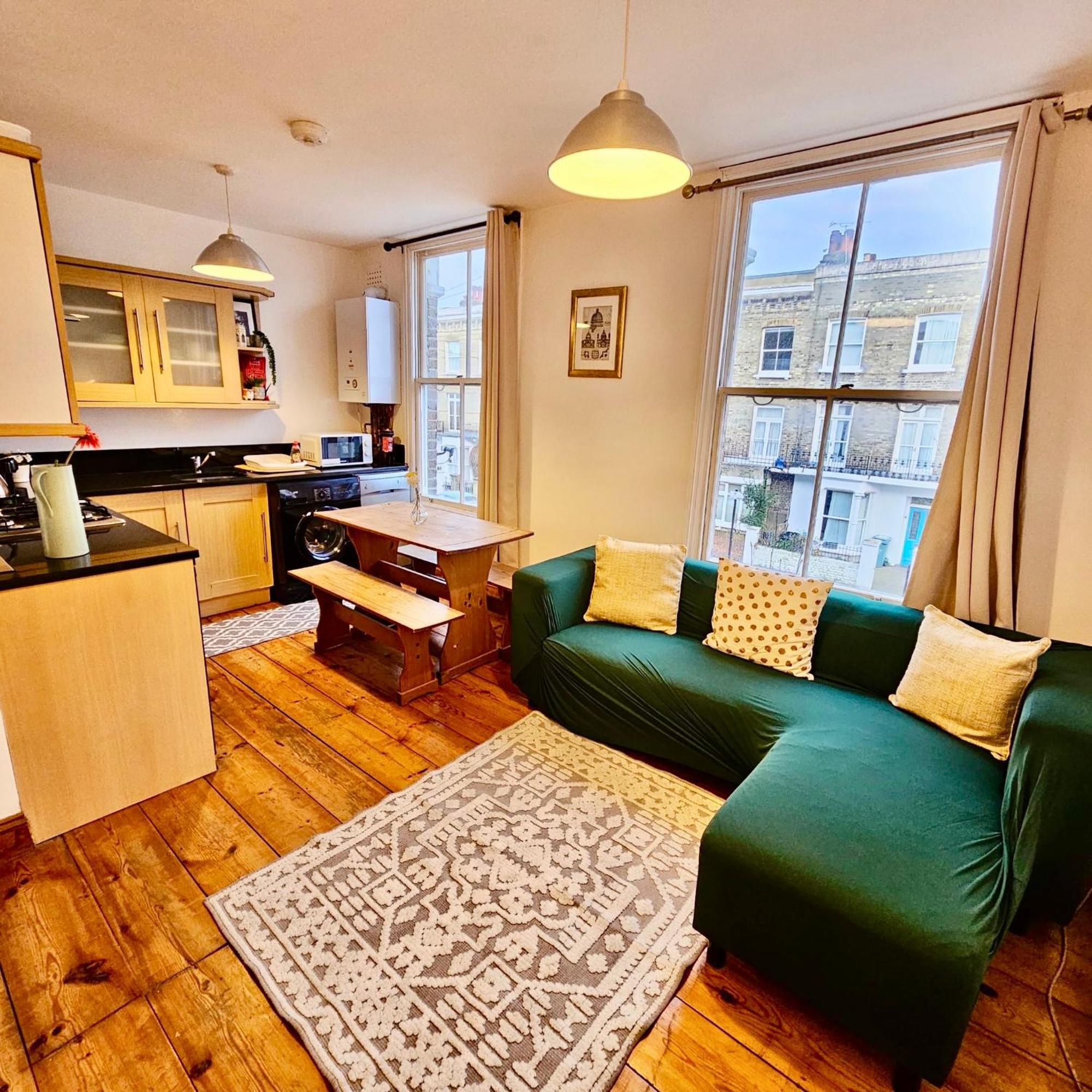 Lovely 1 Bed Apartment 2 Min To Station Londra Exterior foto